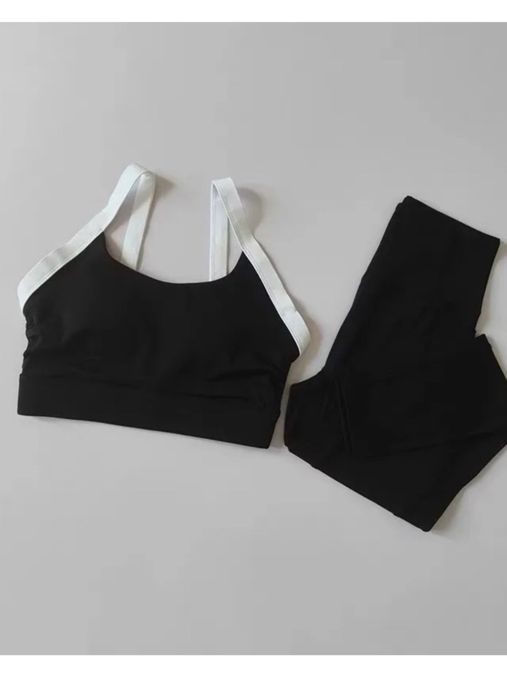 High Intensity Color Blocking Cross Back Yoga Set